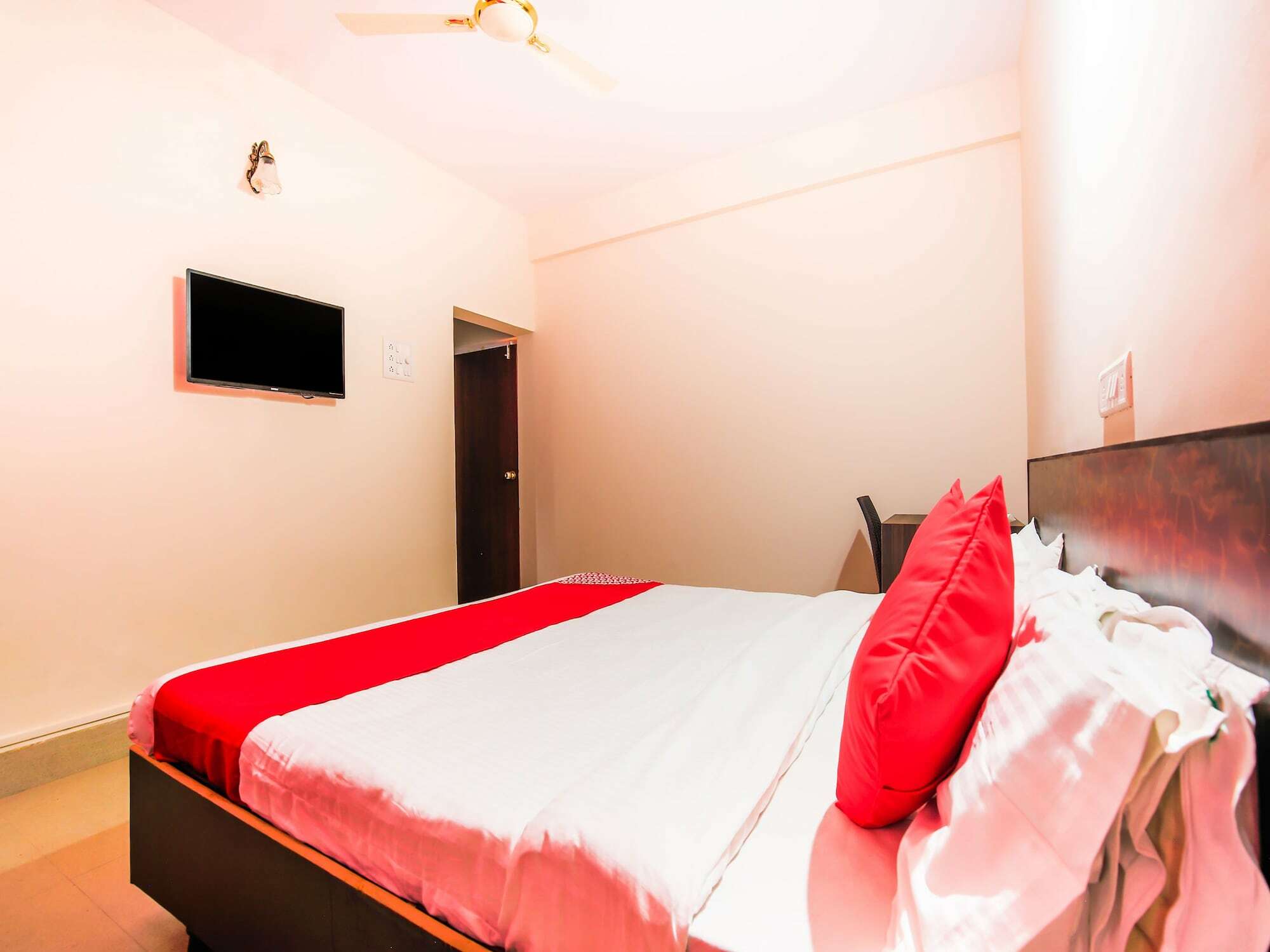 Oyo 18794 Hotel Colva Plaza Εξωτερικό φωτογραφία
